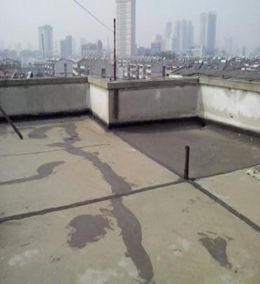 瓯海漏水维修 楼顶漏水是什么原因，楼顶漏水维修方法是什么?
